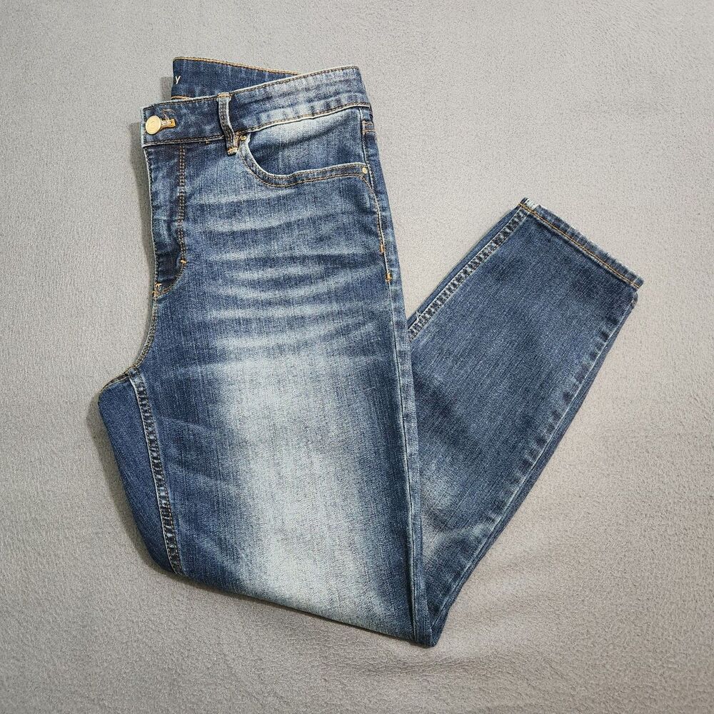 WHBM Jeans Women 12 Dark Wash Mid Rise The Curvy Skinny Crop